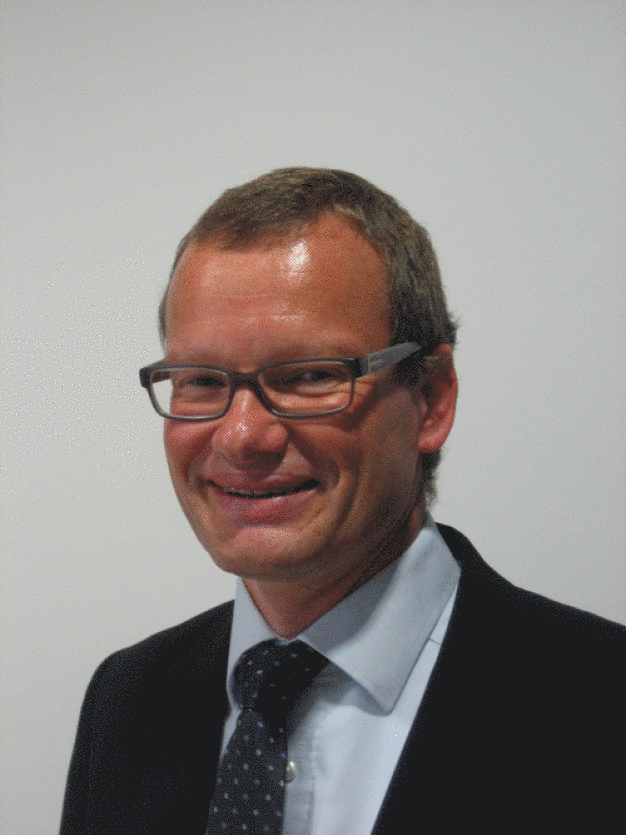 Dr. Enrico Grothe Dr. Christoph Heinekamp Christoph Bohn ...