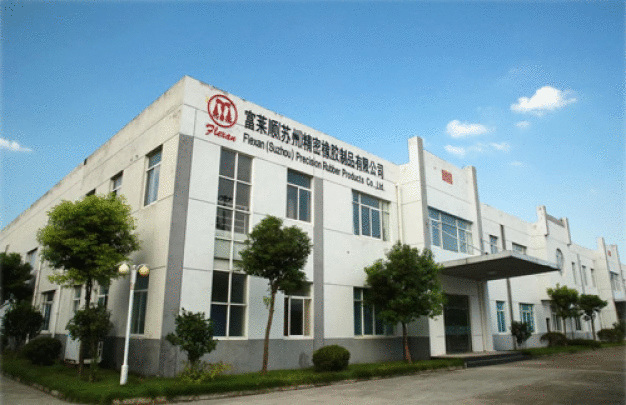 Der Auftragsfertiger Flexan produziert seit 2004 in China. In der Fabrik in Suzhou werden hochvolumige Elastomer-Formteile hergestellt sowie unterschiedlichste Silikon-Formteile im Reinraum.
(Quelle: Flexan)
