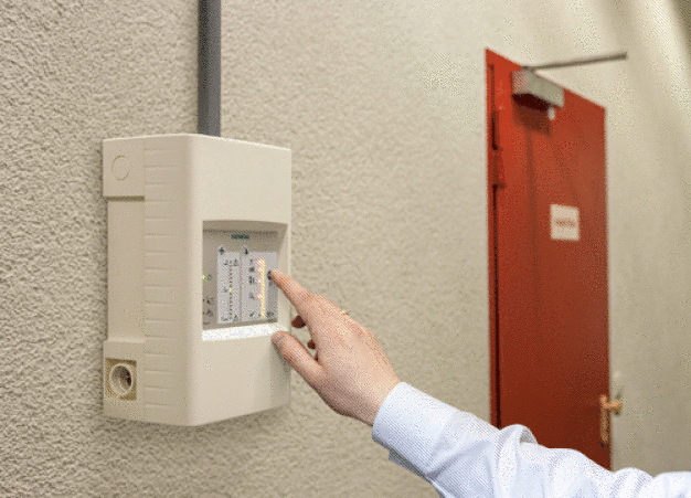 Die neuen, VdS-zertifizierten Ansaugrauchmelder-Modelle FDA221 und FDA241 von Siemens verfügen über eine patentierte Messkammer. (Quelle: Siemens AG)