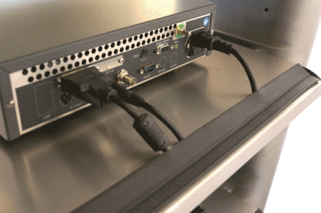 Integrierte Kabelkanäle und beidseitig großzügig ausgelegte Trägersysteme sorgen für ein optimiertes Kabelmanagement. (Bild: Kögel GmbH) Integrierte Kabelkanäle und beidseitig großzügig ausgelegte Trägersysteme sorgen für ein optimiertes Kabelmanagement. (Bild: Kögel GmbH)
