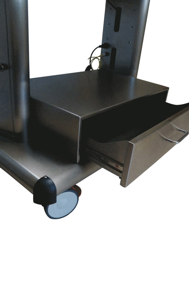 Mit einem vielfältigen Zubehörsortiment lassen sich die „PrimeCart“-Gerätewägen flexibel an die unterschiedlichen Anforderungen im Klinikumfeld anpassen. (Bild: Kögel GmbH) Mit einem vielfältigen Zubehörsortiment lassen sich die „PrimeCart“-Gerätewägen flexibel an die unterschiedlichen Anforderungen im Klinikumfeld anpassen. (Bild: Kögel GmbH)