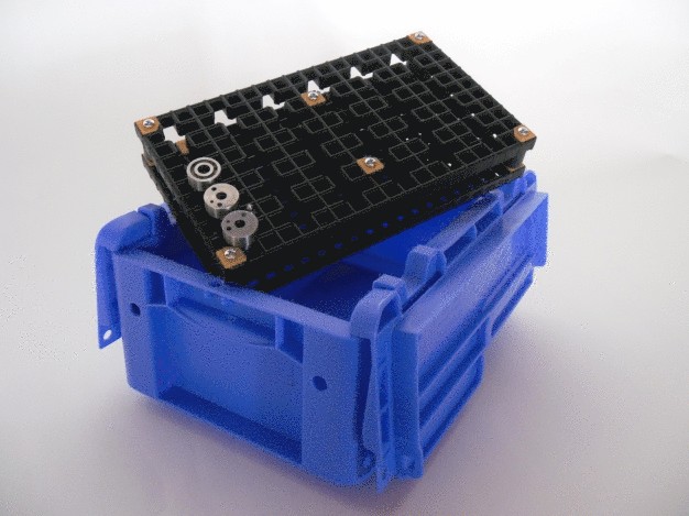 Auch anspruchsvolle Bauteile lassen sich mit dem Techtray-System schonend lagern und transportieren. (Bild: Kögel GmbH)