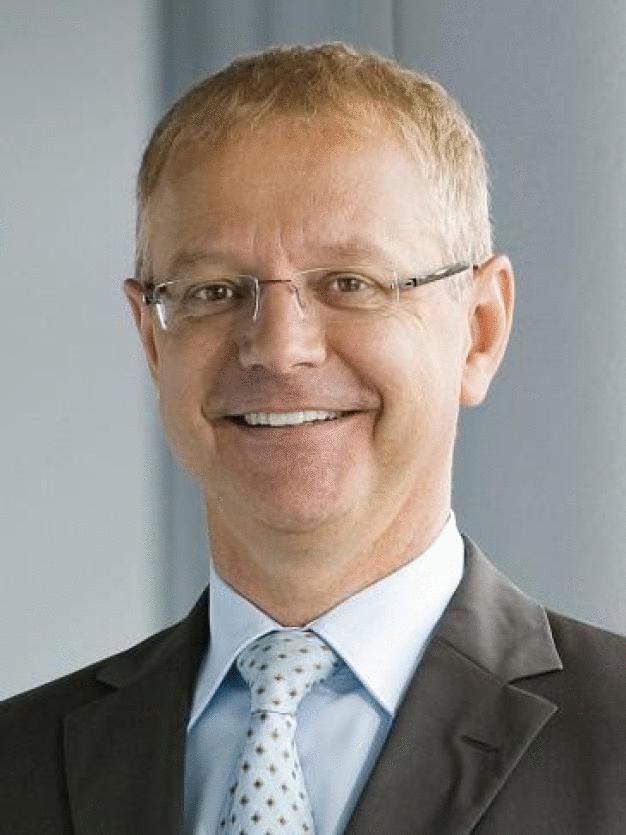 Dr. Christian Fischer Dr. Christian Fischer
