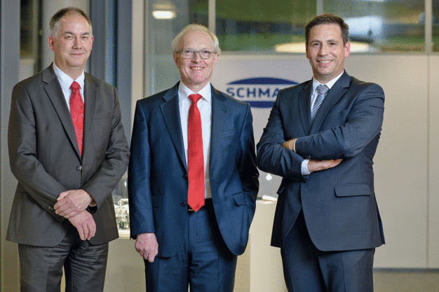 Die neue Geschäftsführung der J. Schmalz GmbH: Dr. Kurt Schmalz (Mitte), Dr. Hinrich Dohrmann (links) und Andreas Beutel (rechts) (Bild: J. Schmalz GmbH)