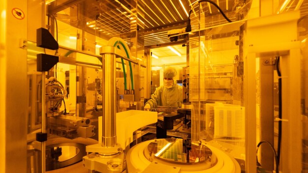 La construction prévue d'une nouvelle salle blanche pour la recherche et le développement technologique dans le domaine de la microélectronique durable et de la technologie des capteurs au Centre de micro- et nanotechnologies (ZfM) de l'Université de Chemnitz renforce l'infrastructure de recherche de l'université de Chemnitz et de la région du sud-ouest de la Saxe. (Photo : Jacob Müller)
