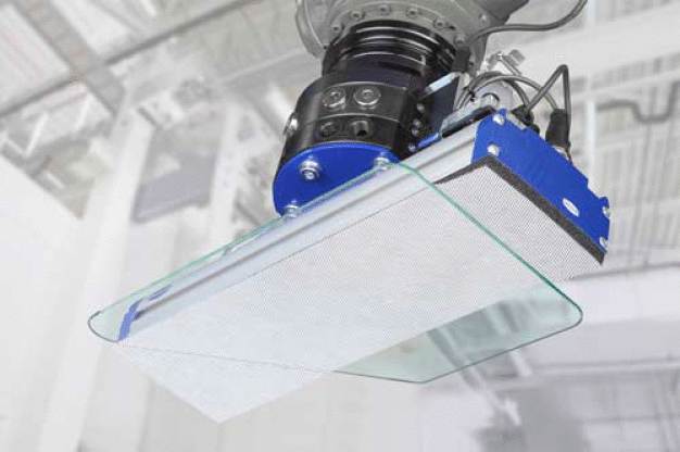 Flächengreifsystem FXP mit Schutzüberzug für die schonende Handhabung empfindlicher Werkstücke (Bild: J. Schmalz GmbH) / FXP area gripping system with protective cover for gentle handling of sensitive workpieces (Image: J. Schmalz GmbH) Flächengreifsystem FXP mit Schutzüberzug für die schonende Handhabung empfindlicher Werkstücke (Bild: J. Schmalz GmbH) / FXP area gripping system with protective cover for gentle handling of sensitive workpieces (Image: J. Schmalz GmbH)
