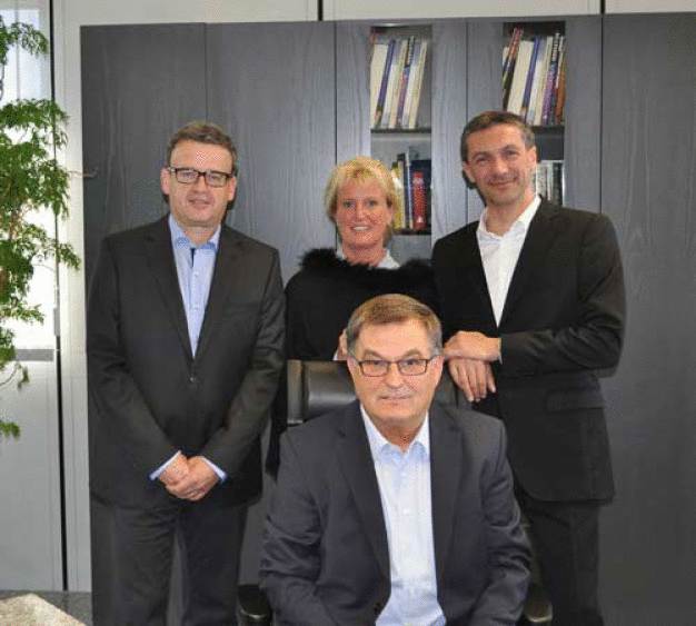 Neue Geschäftsleitung (ab September 2015): Erich Braun (vorne) zusammen mit Klaus Bühler, Pamela Braun und Emmanuel Foyer (v. l. n. r.)