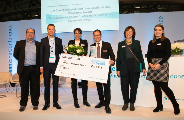 Christoph und Katrin Mützel nehmen den Cleanzone Award entgegen. (© Reinhold Schuster)