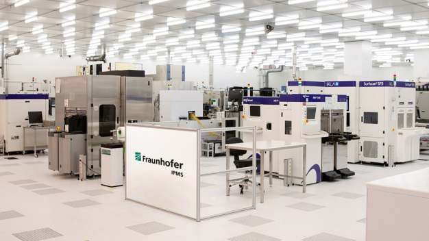 4000 m² Reinraum des Center for Advanced CMOS & Heterointegration Saxony. © Fraunhofer IPMS / 4000 m² clean room of the Center for Advanced CMOS & Heterointegration Saxony. © Fraunhofer IPMS