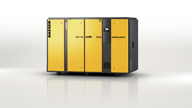 The CSG series (right, with integrated rotation dryer i.HOC) reliably and efficiently supplies compressed air for oil-free applications. (Copyright: KAESER KOMPRESSOREN SE)