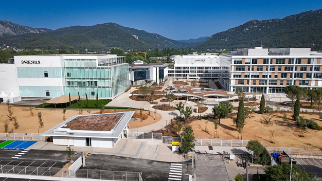 Aerial View: Sartorius Stedim Biotech Aubagne © Denis Caviglia Aerial View: Sartorius Stedim Biotech Aubagne © Denis Caviglia
