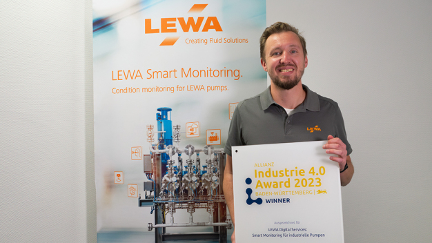 Die LEWA GmbH und ihr Partner für die digitale Produktentwicklung generic.de mit dem diesjährigen Allianz Industrie 4.0 Award ausgezeichnet. (Quelle: LEWA GmbH) / Pump manufacturer LEWA and its partner for digital product development generic.de were honored with this year's Allianz Industrie 4.0 Award. (Source: LEWA GmbH)