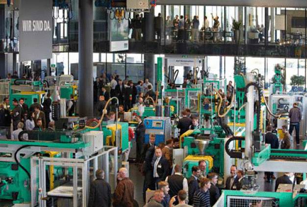 Mehr als 6.700 Kunststoff-Fachleute aus aller Welt besuchten vom 15. bis 18. März 2017 die Arburg Technologie-Tage 2017 in Loßburg. (Foto: ARBURG) / More than 6,700 plastics experts from around the world visited the Arburg Technology Days 2017 from 15 to 18 March in Lossburg. (Photo: ARBURG)