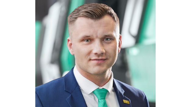Lukas Pawelczyk, bei Arburg verantwortlich für den Freeformer-Vertrieb weltweit. (Foto: ARBURG) / Lukas Pawelczyk, responsible for global Freeformer sales at Arburg. (Photo: ARBURG) Lukas Pawelczyk, bei Arburg verantwortlich für den Freeformer-Vertrieb weltweit. (Foto: ARBURG) / Lukas Pawelczyk, responsible for global Freeformer sales at Arburg. (Photo: ARBURG)