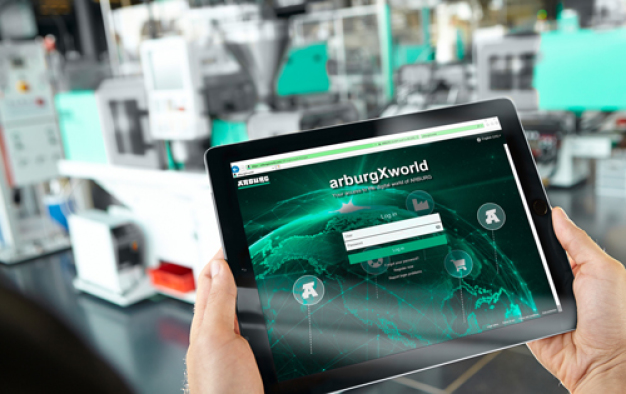Das Kundenportal „arburgXworld“ ist international in 18 Sprachen und mit neuen Apps und Funktionen verfügbar. (Foto: ARBURG) / The “arburgXworld” customer portal is available internationally in 18 languages and features new apps and functions. (Photo: ARBURG)