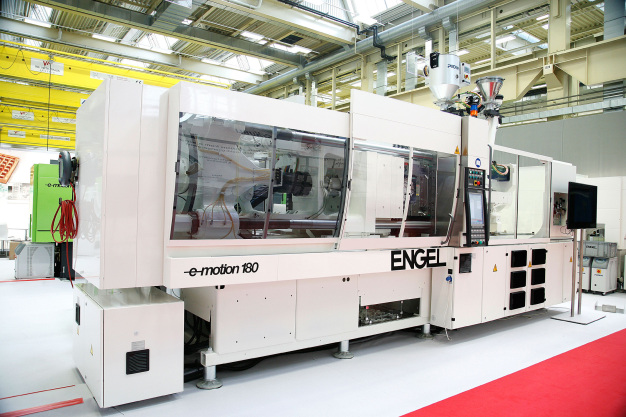ENGEL easix Mehrachsindustrieroboter