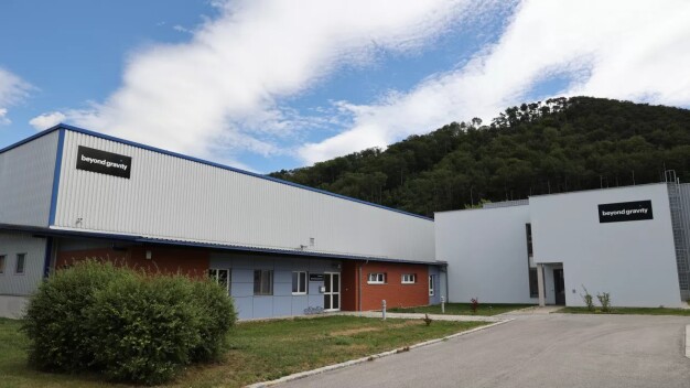 Das Raumfahrtunternehmen Beyond Gravity verdoppelt die Produktionsfläche an seinem Standort in Berndorf, Österreich.