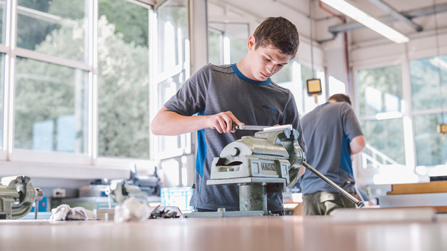 Die Ausbildung bei ebm-papst läuft auch in Zeiten von COVID-19 weiter. (Fotoquelle kostenfrei: Philipp Reinhard)