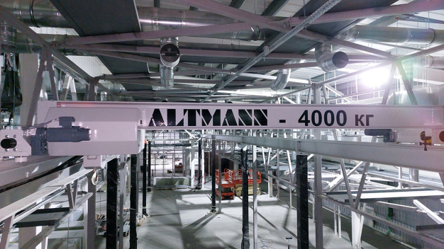 Reinraumkrananlage mit 4 to Traglast (1 von 2) / Clean room crane system with 4 to load capacity (1 of 2)