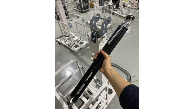 Gas spring struts from ACE are among the key components for compactness and operational safety in the beam arm of the X-ray unit from Wandong. (Copyright: Image credit: ACE)