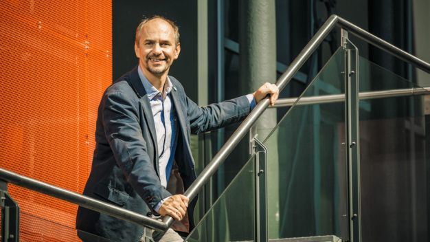 „Tiefes Fachwissen, langjährige Erfahrung, unser erfahrenes Team und kontinuierliche Weiterentwicklung sichern innovative Lösungen und machen uns zu einem verlässlichen Partner in der Branche“, so Christian Lorenz, Geschäftsführer von Lorenz Consult. © Lorenz Consult, Jürgen Skarwan
