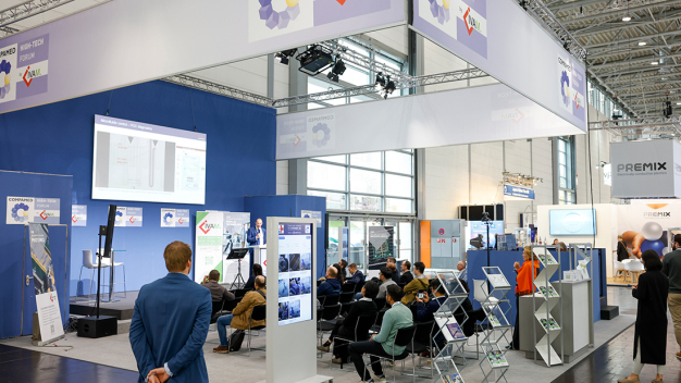 Ob als Webinar vorab oder als Forum in der Fachmesse - das Begleitprogramm der COMPAMED ist stets sehr gefragt (© Constanze Tillmann) / Whether as a webinar or forum at the trade fair, the accompanying programme at COMPAMED is always in high demand (c: Constanze Tillmann) Ob als Webinar vorab oder als Forum in der Fachmesse - das Begleitprogramm der COMPAMED ist stets sehr gefragt (© Constanze Tillmann) / Whether as a webinar or forum at the trade fair, the accompanying programme at COMPAMED is always in high demand (c: Constanze Tillmann)