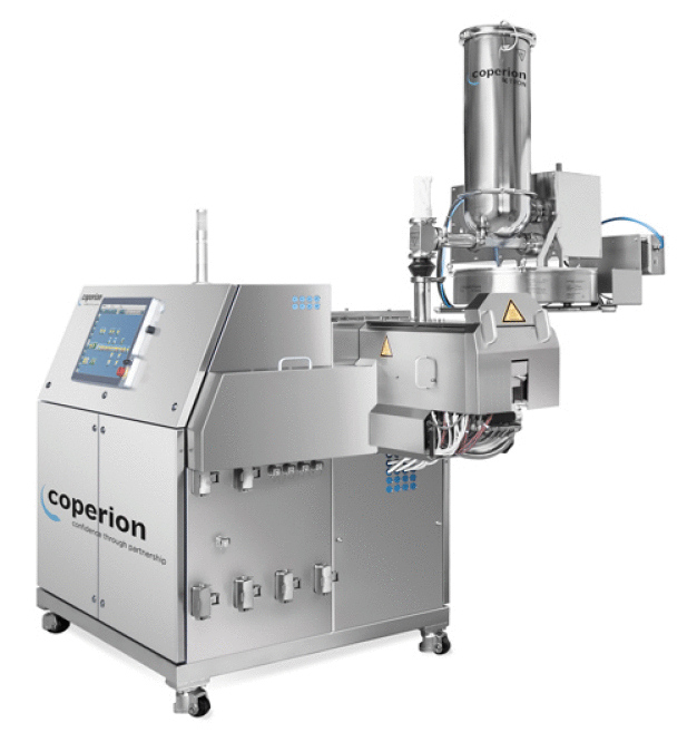 Doppelschneckenextruder ZSK 18 MEGAlab von Coperion mit gravimetrischer Differentialdosierwaage von Coperion K-Tron für Forschung und Entwicklung sowie für kleine Produktionsmengen. (Foto: Coperion, Stuttgart) / Coperion’s ZSK 18 MEGAlab twin screw extruder with Coperion K-Tron gravimetric loss-in-weight feeder, suitable for research and development as well as for small-scale production. 
(Photo: Coperion, Stuttgart)