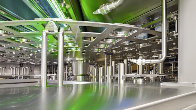 Dairy cup UV disinfection with Hönle