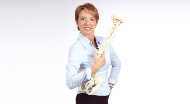 Als ausgebildete Physiotherapeutin und geprüfte Ergonomie-Beraterin verantwortet Susanne Weber das Beratungsangebot der Dauphin HumanDesign Group rund um die Rückenprävention am Arbeitsplatz.