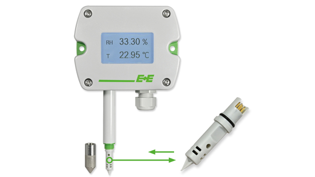 EE212 Feuchte- und Temperatursensor mit austauschbarem Sensormodul. (Foto: E+E Elektronik Ges.m.b.H.) / EE212 humidity and temperature sensor with interchangeable sensing module. (Photo: E+E Elektronik Ges.m.b.H.)