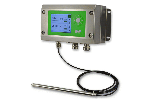 Bild 1: EE310 Feuchte und Temperatur Messumformer für anspruchsvolle Industrieanwendungen. (Foto: E+E Elektronik Ges.m.b.H.) / Image 1: EE310 humidity and temperature transmitter for demanding industrial applications. (Photo: E+E Elektronik GmbH)