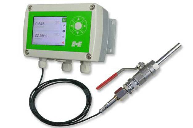 EE360 Messumformer mit Kugelhahn-Montageset. (Foto: E+E Elektronik Ges.m.b.H.) / EE360 transmitter with ball valve mounting set. (Photo: E+E Elektronik GmbH) EE360 Messumformer mit Kugelhahn-Montageset. (Foto: E+E Elektronik Ges.m.b.H.) / EE360 transmitter with ball valve mounting set. (Photo: E+E Elektronik GmbH)