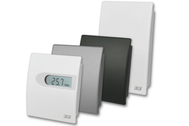 Abbildung 1: EE800 Innenraum-Messumformer von E+E Elektronik. (Foto: E+E Elektronik Ges.m.b.H.) / Figure 1: EE800 room transmitters from E+E Elektronik. (Photo: E+E Elektronik GmbH)