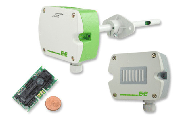 Abbildung 1: CO2-Sensor Modul EE893 und CO2-Messumformer EE820, EE850. / Figure 1: EE893 CO2 sensor module and EE820, EE850 CO2 transmitter.