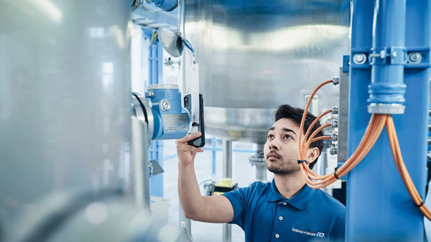 Digitaler Wandel: Bei Endress+Hauser betrifft eine wachsende Zahl von Patenten Entwicklungen für die Industrie 4.0. / Digital change: At Endress+Hauser a growing number of patents concern developments for the Industrial Internet of Things and Industry 4.0.