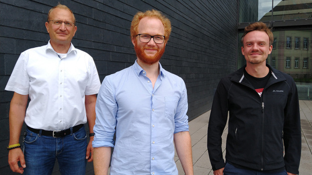 Das Team des neu gegründeten Joint Ventures Endress+Hauser BioSense: Geschäftsführer Dr. Nicholas Krohn, Dr. Stefan Burger und Dr. Martin Schulz (von links). / The team of the newly established joint venture Endress+Hauser BioSense: Managing Director Dr Nicholas Krohn, Dr Stefan Burger and Dr Martin Schulz (from left).