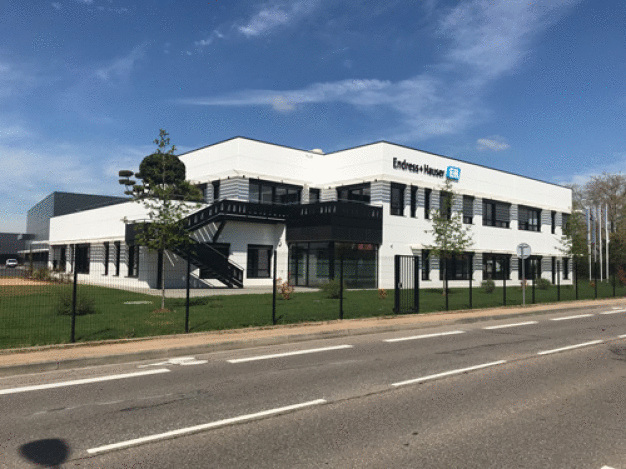 Hochentwickelte Anlayseverfahren: Endress+Hauser eröffnet Kompetenzzentrum in Lyon. / Advanced analysis: Endress+Hauser expands competence center in Lyon. 