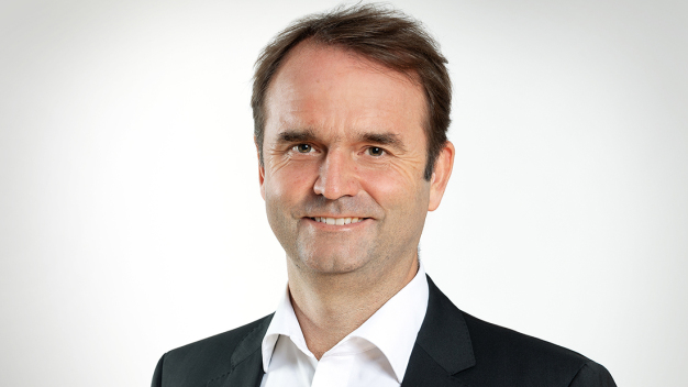 Dr. Mirko Lehmann (49) wird neuer Geschäftsführer von Endress+Hauser Flow. / Dr Mirko Lehmann (49) will be the new managing director of Endress+Hauser Flow.