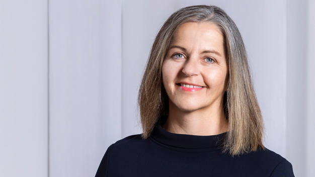 Evelyn Thome, ancienne directrice financière du groupe Röchling, a quitté Röchling le 30 juin 2026 après près de 26 ans dans l'entreprise.