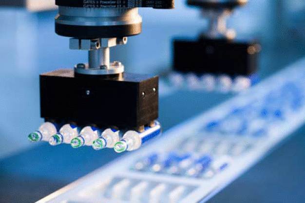 Ein großes Thema für die Pharmaindustrie ist die Verarbeitung von personalisierten Bio-Tech Produkten, die aseptisch hergestellt werden müssen und deswegen spezielle Technologien erfordern. (Foto Medipak Systems) / A big issue for the pharmaceuticals industry is the processing of personalised biotech products that have to be produced aseptically and therefore require special technologies. (Photo: Medipak Systems) Ein großes Thema für die Pharmaindustrie ist die Verarbeitung von personalisierten Bio-Tech Produkten, die aseptisch hergestellt werden müssen und deswegen spezielle Technologien erfordern. (Foto Medipak Systems) / A big issue for the pharmaceuticals industry is the processing of personalised biotech products that have to be produced aseptically and therefore require special technologies. (Photo: Medipak Systems)
