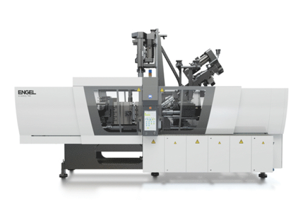 In nur einem Arbeitsschritt fertigt Engel auf der Fakuma Tropfkammern mit integriertem Filter. Die holmlose Engel e-victory combi Maschine verarbeitet dafür drei verschiedene Rohmaterialien. / Engel will produce drip chambers with integrated filters in a single workstep at Fakuma. For this, a tie-bar-less Engel e-victory combi machine will process three different raw materials.