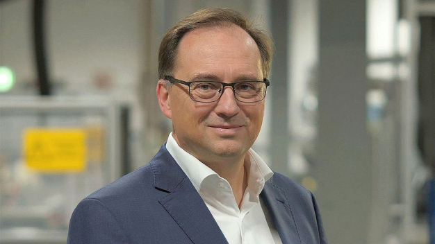 Helge Meiritz: „Typische Prüfstand-Anwendungen für unsere Thermosensoren finden sich im automobilen Getriebebau, in der Entwicklung maritimer Diesel- oder Hybridantriebe oder im Turbinenbau sowie in der E-Mobility.“ (Bild: Hotset) Helge Meiritz: „Typische Prüfstand-Anwendungen für unsere Thermosensoren finden sich im automobilen Getriebebau, in der Entwicklung maritimer Diesel- oder Hybridantriebe oder im Turbinenbau sowie in der E-Mobility.“ (Bild: Hotset)