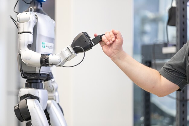 Humanoid robots are the most visible, but by no means the only form of AI-based robotics. © Fraunhofer IPA / Photo: Rainer Bez