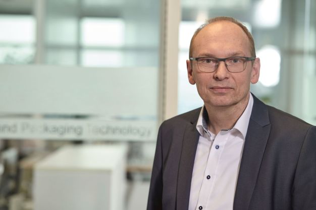 Dr. Stefan König, Vorsitzender der Geschäftsführung von Syntegon Technology. / Dr. Stefan König, CEO of Syntegon Technology.