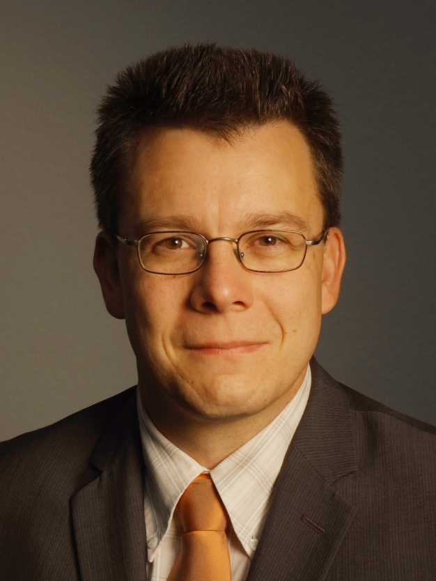 Dr.-Ing. Sören Hirsch erhält den Preis für angewandte Forschung