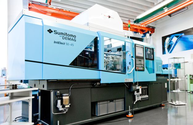 Demag Hamilton Ltd. mit vollelektrischem Reinraum-Spritzgießsystem auf der Interplas in Birmingham Demag Hamilton Ltd. mit vollelektrischem Reinraum-Spritzgießsystem auf der Interplas in Birmingham