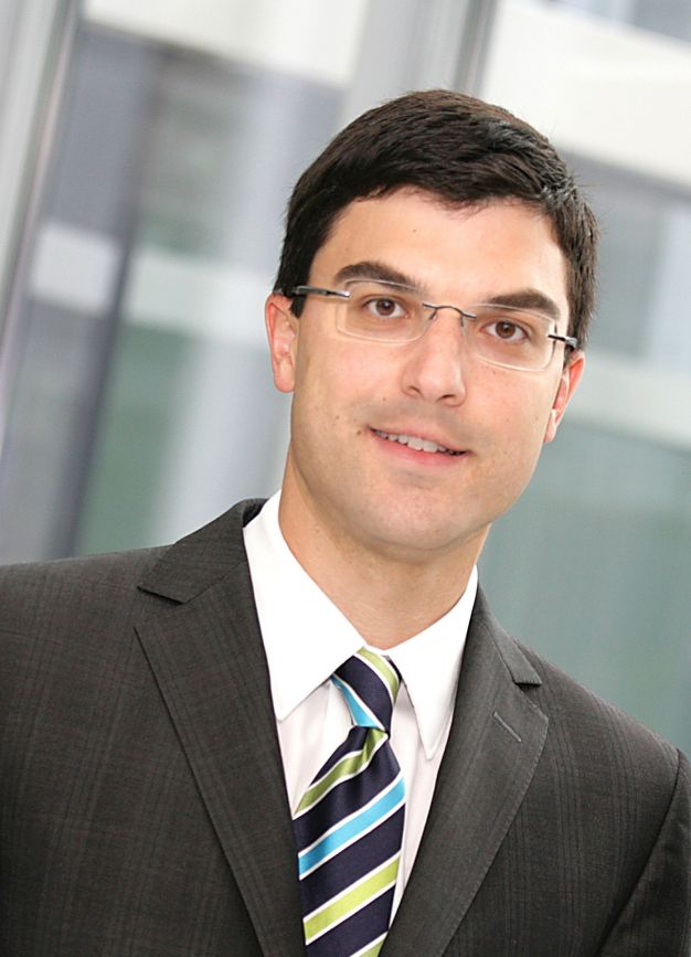 Dipl.-Ing. Dr. Stefan Engleder Dipl.-Ing. Dr. Stefan Engleder