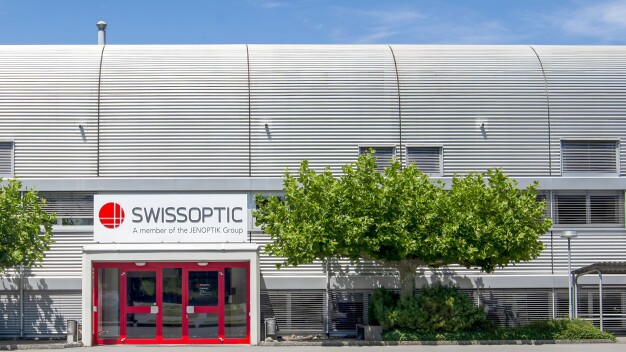 SwissOptic AG was founded in 1997 from Leica Geosystems AG and specializes in high-precision, custom optics for industrial applications. (Source: item and SwissOptic)