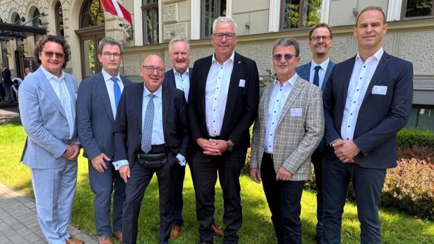 Gruppenfoto (v.l.n.r.): Armin Weber, Martin Grüber, Jörg Staudenmayer, Jürgen Sautter, Steffen Hild, Christian Hage, Tobias Maurer, Martin Brüstle.