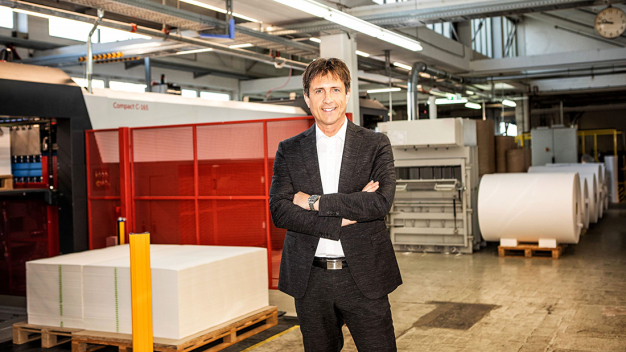 Jan Wölfle; Geschäftsführer Hahnemühle FineArt GmbH (©Sarah Brocke) / Jan Wölfle; CEO Hahnemühle FineArt Group (©Sarah Brocke) Jan Wölfle; Geschäftsführer Hahnemühle FineArt GmbH (©Sarah Brocke) / Jan Wölfle; CEO Hahnemühle FineArt Group (©Sarah Brocke)